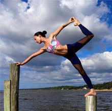 Load image into Gallery viewer, Women Workout Leggings With Breathable Mesh and Black or White Patchwork