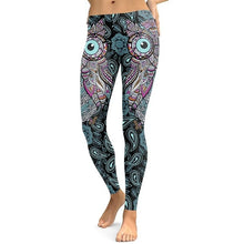 Load image into Gallery viewer, Women Yoga Gym Activewear Leggings in black with paisley print