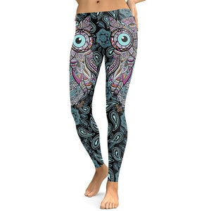 Women Yoga Gym Activewear Leggings in black with paisley print